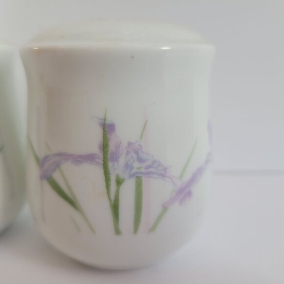 Vintage Japanese Porcelain Salt & Pepper Shakers With Lavender Iris Design - Picture 2 of 5